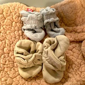 Gender neutral Zutano booties